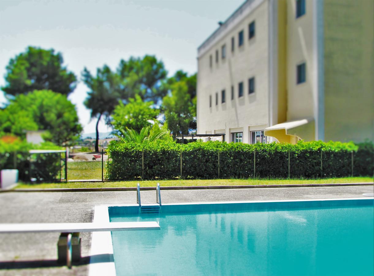 Hotel Diamante เฟอร์รันดีนา ภายนอก รูปภาพ
